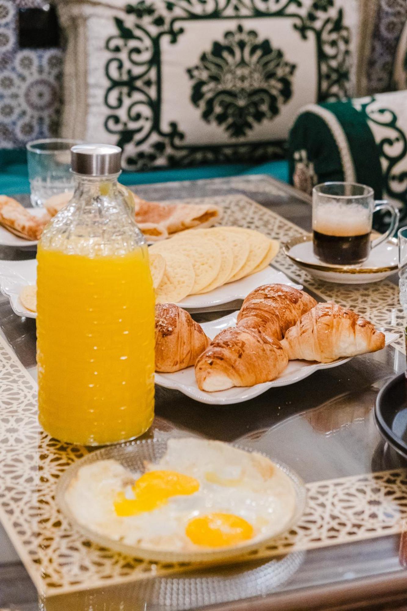 - Jacuzzi, Breakfast & Vue Rooftop Medina Marrakesh